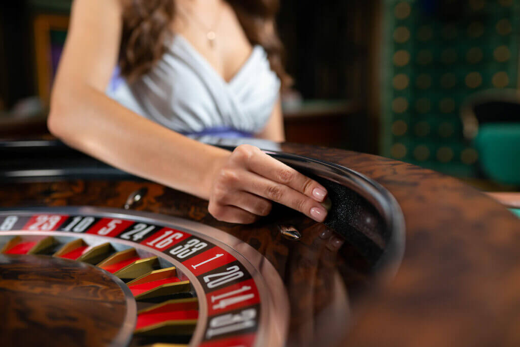 Live roulette wheel evolution online casino India